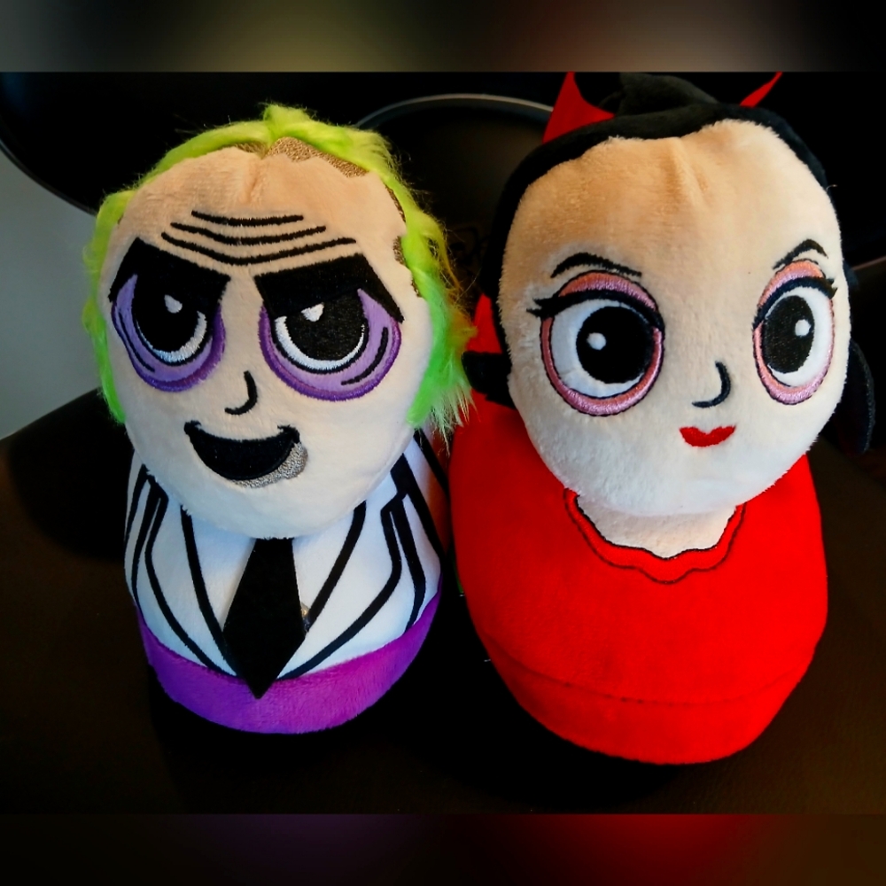 Beetlejuice Slippers size 7/8 NWT